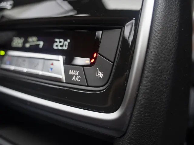 BMW X5 xDrive50e 2025 Hybride Benzine 51