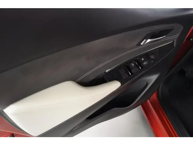 Mazda 2 1.5 90pk Automaat Signature 2020 Benzine 18