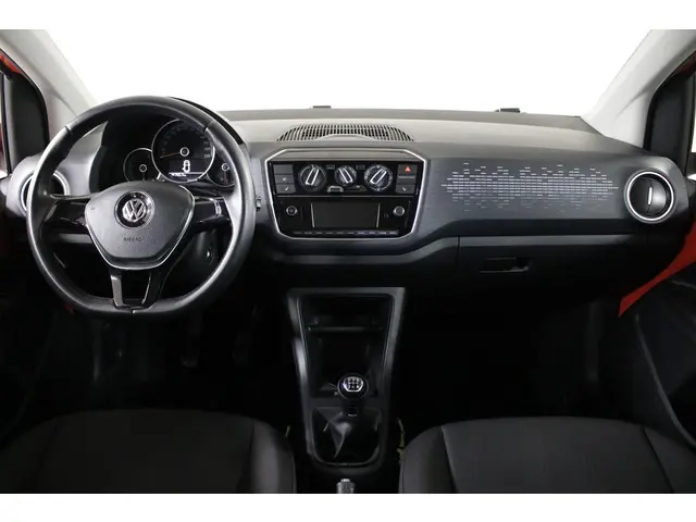 Volkswagen up! 1.0 BMT high up! 2017 Benzine 4