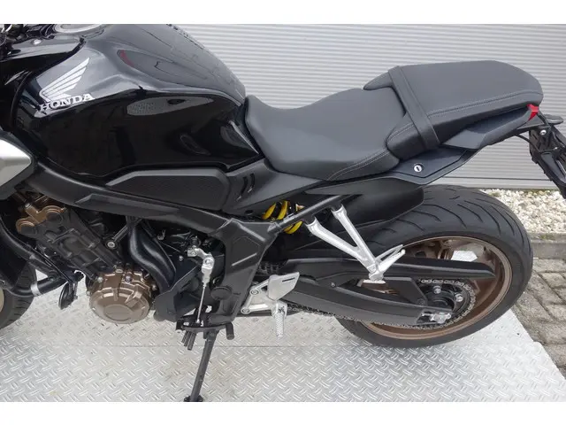 Honda CB 650 R 2019 Benzine 17