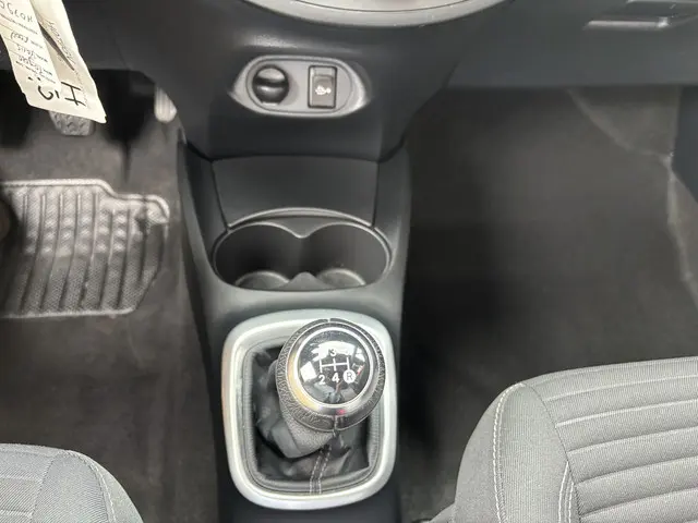 Toyota Yaris 1.0 VVT-i Connect 2020 Benzine 16