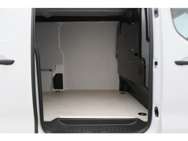 Fiat Scudo 1.5 Diesel S&S L3H1 2024 Diesel 12