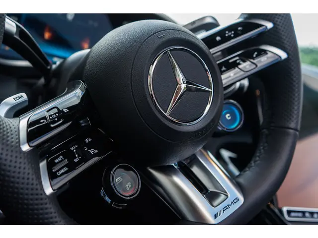 Mercedes-Benz SL Roadster 63 AMG 4Matic+ 2023 Benzine 12