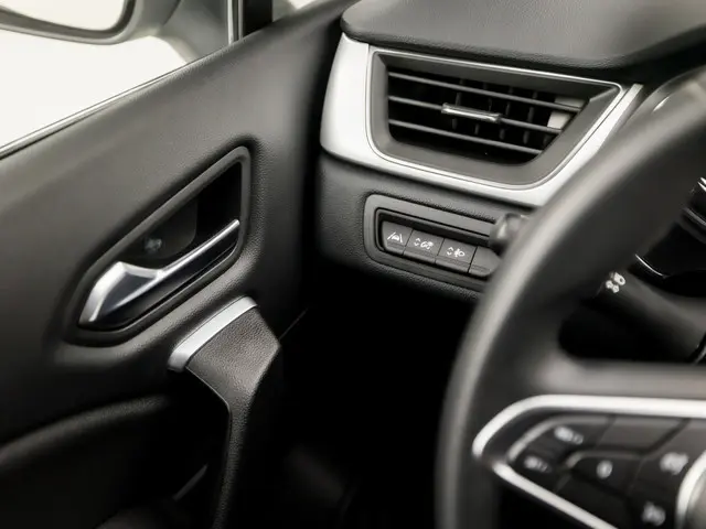 Renault Captur 1.0 TCe 90 Intens Sport 2023 Benzine 27