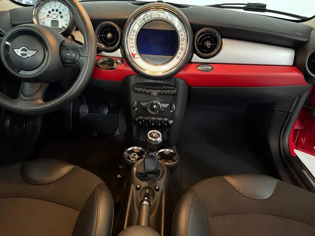MINI One Mini 1.6 Chili Airco, LMV, Navigatie 2014 Benzine 14