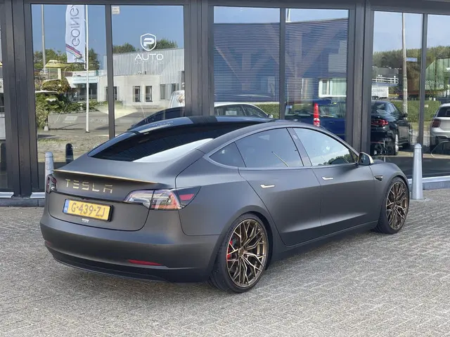 Tesla Model 3 Performance AWD 75 kWh 2019 Elektrisch 3