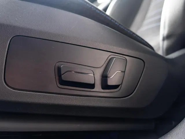 BMW X1 xDrive23i 2023 Benzine 29