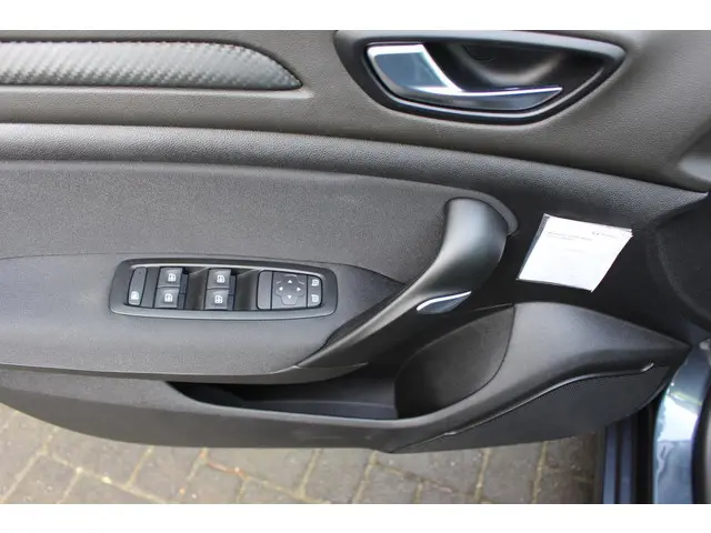 Renault Mégane Estate 1.2 TCe Limited 2018 Benzine 15