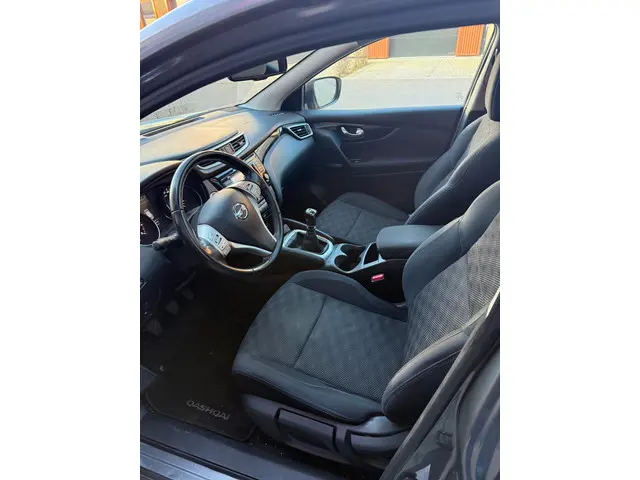 Nissan QASHQAI 1.2 Connect Edition 2015 Benzine 10