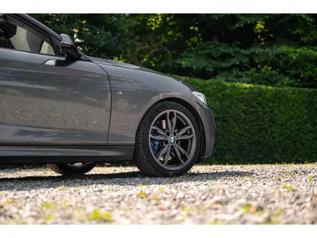 BMW 2 Serie Cabrio M235i 2015 Benzine 21