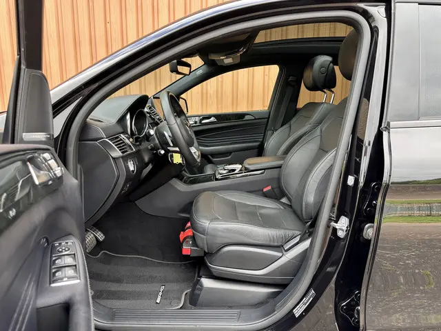 Mercedes-Benz GLE Coupé AMG 43 4MATIC 2019 Benzine 12