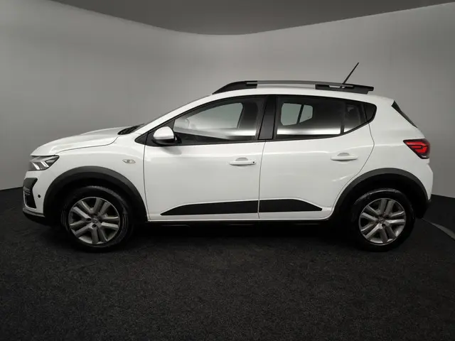 Dacia Sandero Stepway 1.0 TCe 90 Comfort 2023 Benzine 16