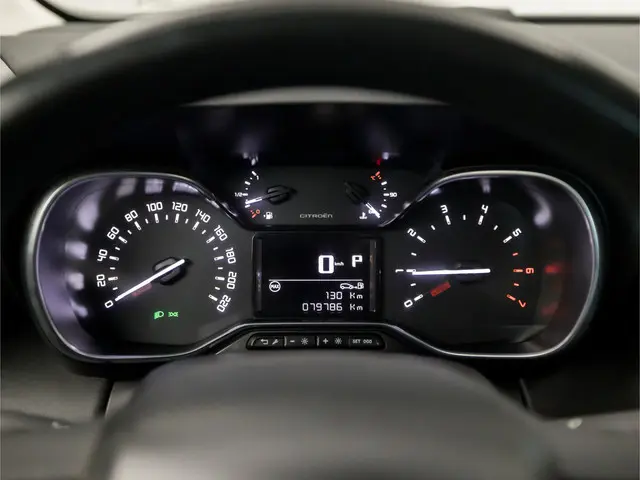 Citroën C3 Aircross 1.2 PureTech S&S Shine 2019 Benzine 19
