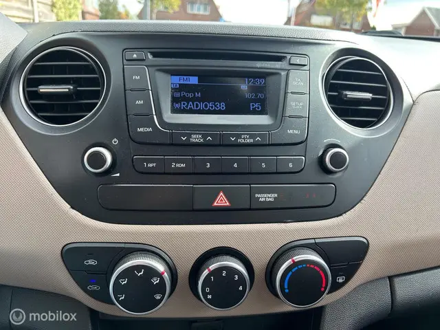 Hyundai i10 1.0i i-Drive 2016 Benzine 7