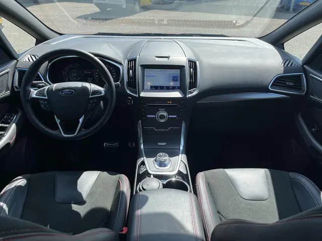 Ford S-Max 2.5 FHEV ST-Line 7pers 2023 Hybride Benzine 17
