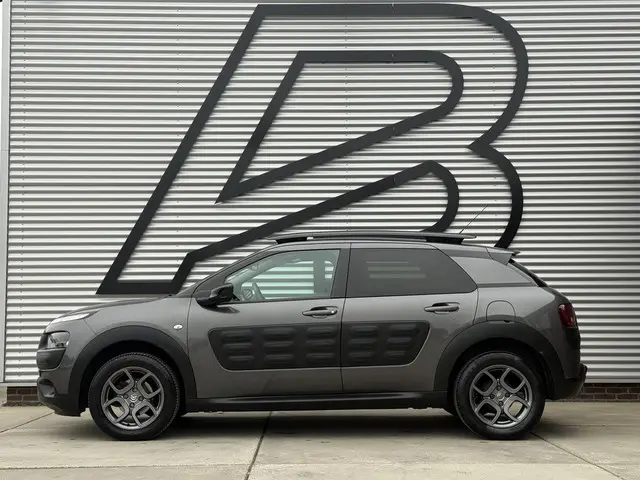 Citroën C4 Cactus 1.2 PureTech Shine 2017 Benzine 4