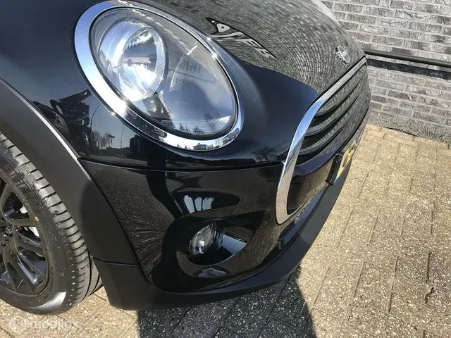 MINI Cooper 1.5 Salt / Pepper 2019 Benzine 2