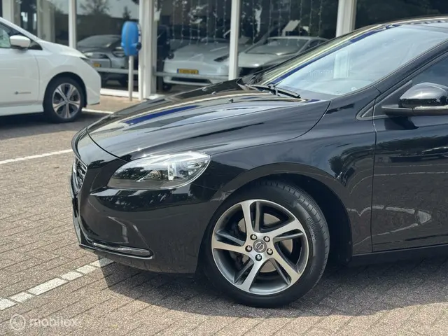 Volvo V40 2
