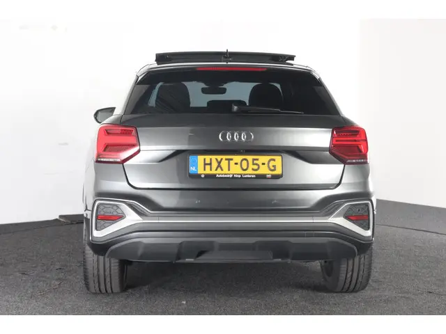 Audi Q2 35 TFSI S edition | full options 2021 Benzine 7