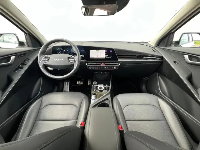 Kia Niro 1.6 GDI PHEV Executive line 2022 Hybride Benzine 6