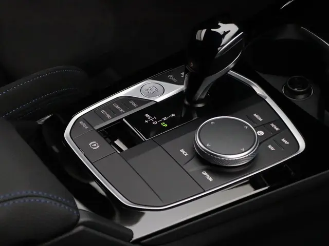 BMW 2 Serie Gran Coupé 218i 2022 Benzine 32