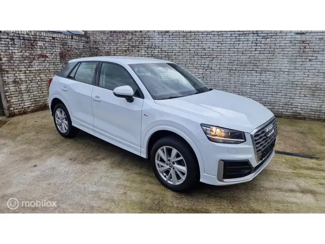Audi Q2 35 TFSI CoD Sport trekhaak 2019 Benzine 13