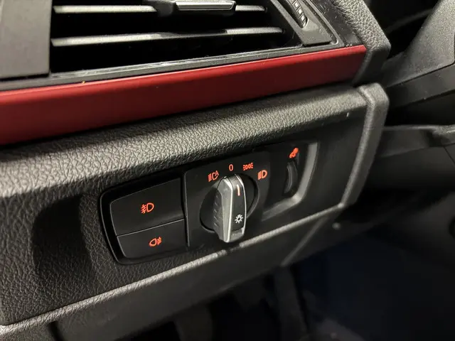 BMW 1 Serie 114i EDE Sport Edition 2014 Benzine 31