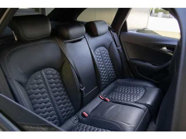 Audi RS6 Avant 4.0 TFSI RS 6 quattro 2015 Benzine 29