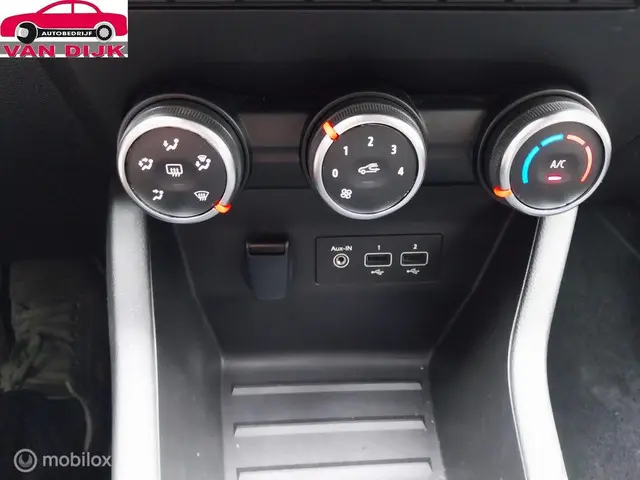 Renault Clio 1.0 TCe 90 Equilibre 2023 Benzine 10