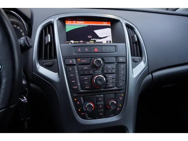 Opel Astra 1.4 Turbo Blitz 2014 Benzine 19