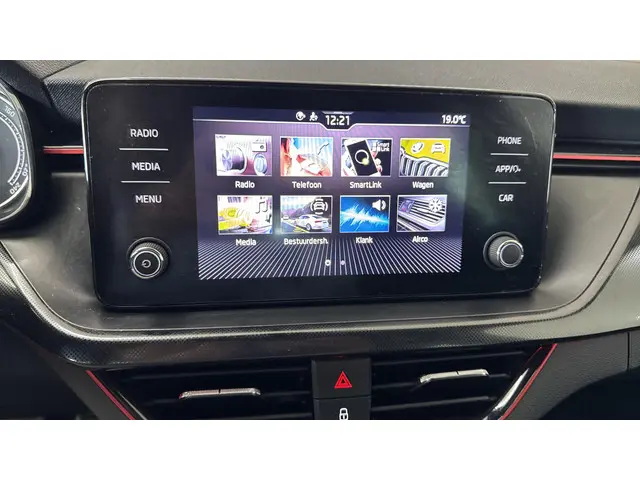 Škoda Scala 1.0 TSI Sport Business 2023 Benzine 23
