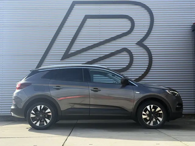 Opel Grandland X 1.2 Turbo Ultimate 2019 Benzine 4