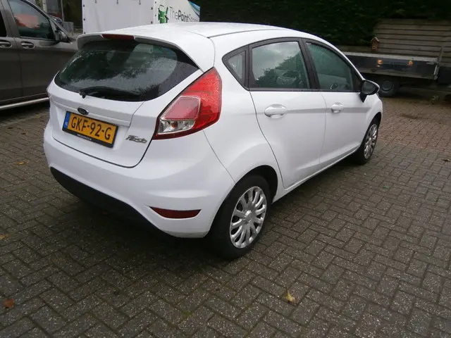 Ford Fiesta 1.25 2015 Benzine 6