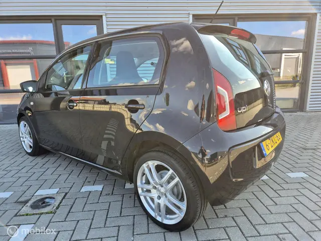 Volkswagen up! 1.0 move up! AIRCO NAVI NAP 2015 Benzine 4
