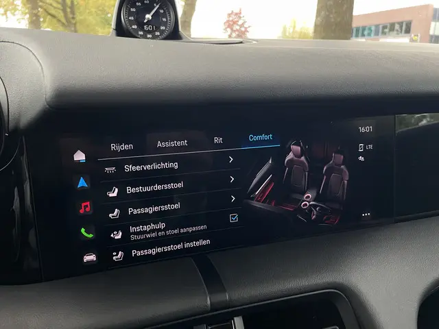 Porsche Taycan Cross Turismo 4S 93 kWh 2023 Elektrisch 32