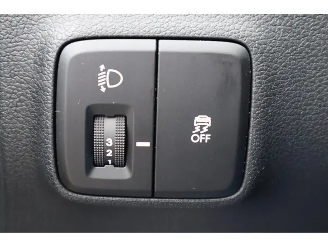 Hyundai i10 1.0 PREMIUM 2025 Benzine 29