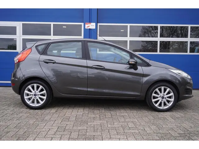 Ford Fiesta 1.0 Style 2016 Benzine 6