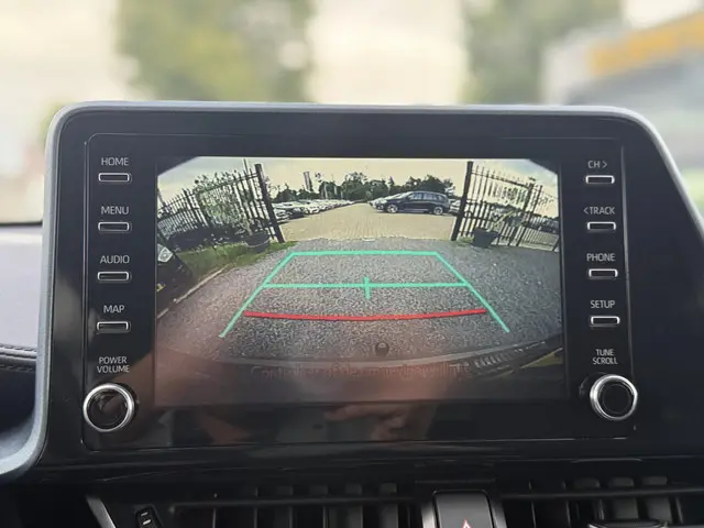 Toyota C-HR 2.0 Hybrid Bi-Tone 2020 Hybride Benzine 12