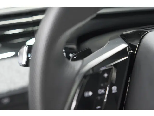 Peugeot 3008 Hybrid 136 e-DSC6 GT 2024 Hybride Benzine 47
