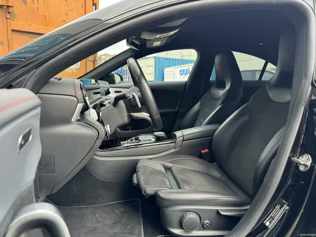 Mercedes-Benz CLA 180 AMG Sfeer / Camera 2021 Benzine 9