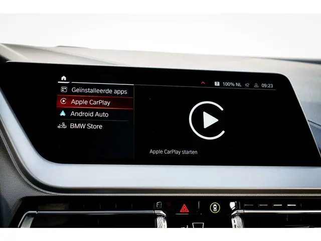 BMW 1 Serie 118i Executive | LED | Carplay | 2020 Benzine 35