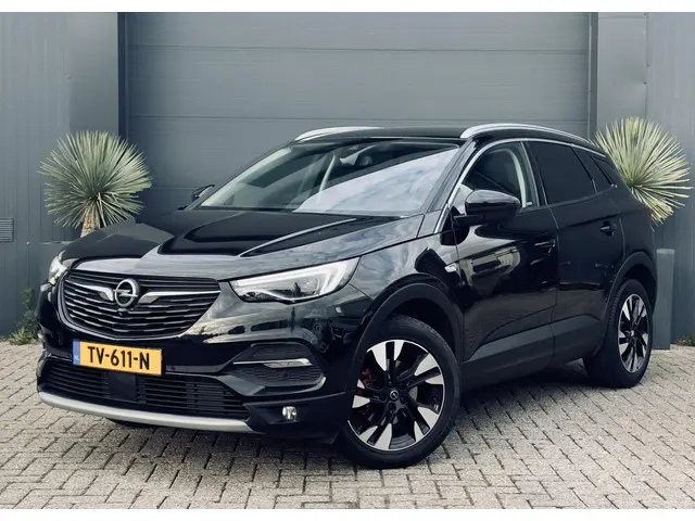 Opel Grandland X 2