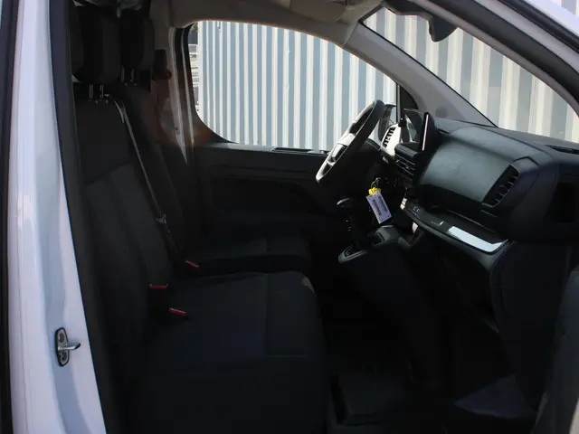 Peugeot Expert 1.5 BlueHDi 120 S&S L3 2024 Diesel 10