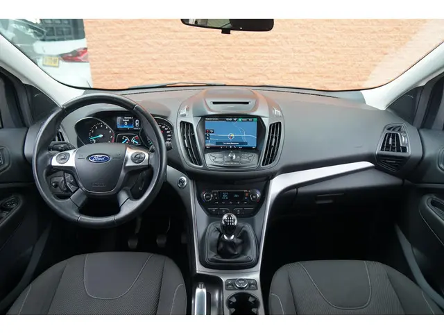 Ford Kuga 1.5 Trend 2016 Benzine 3