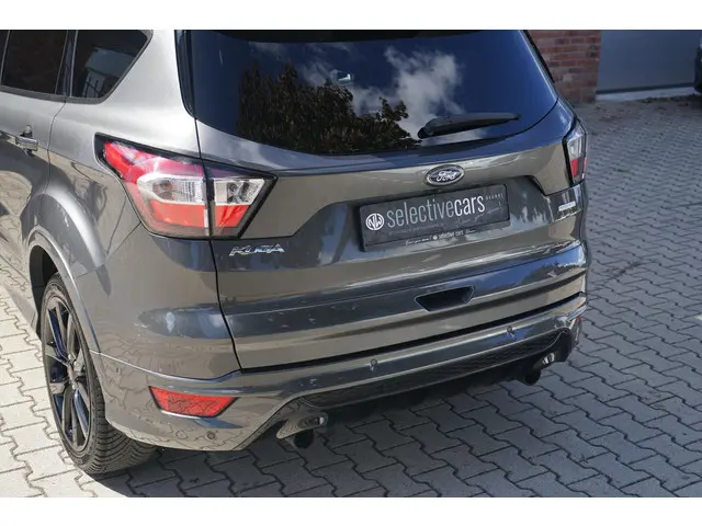 Ford Kuga 1.5 EcoBoost ST Line 2017 Benzine 33