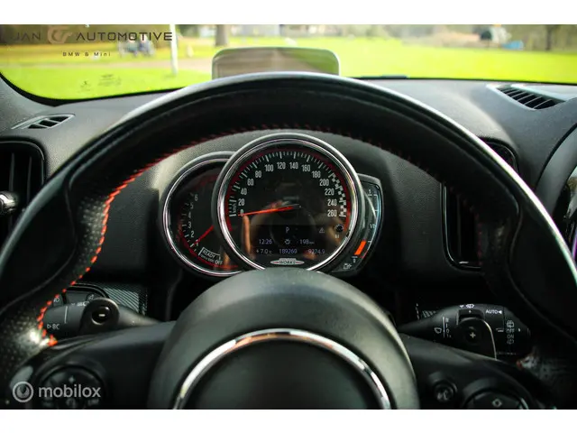 MINI Countryman 2.0 John Cooper Works ALL4 | 2018 Benzine 23