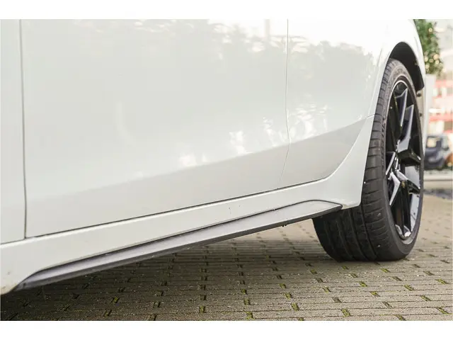 Honda Civic 2.0i e:HEV SPORT 2023 Hybride Benzine 15