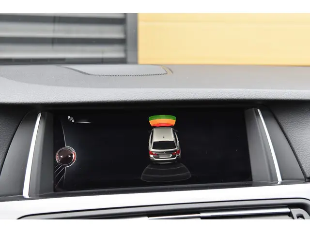BMW 5 Serie Touring 520i Executive 2016 Benzine 20