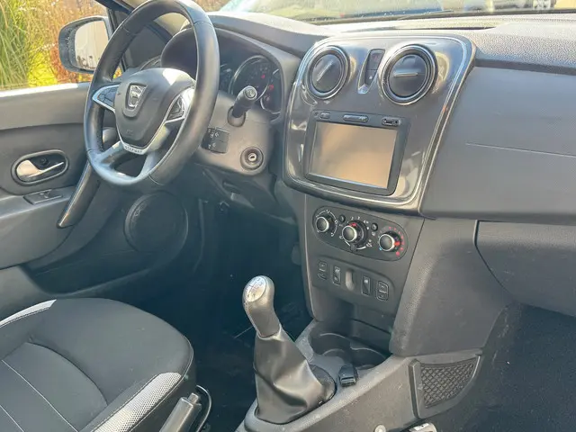 Dacia Logan MCV 0.9 TCe Stepway 2018 Benzine 12