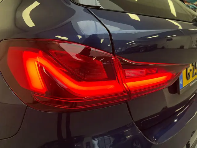 BMW 1 Serie 118i Sport Line 2020 Benzine 30